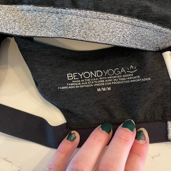 Beyond Yoga Shine On Spacedye Sparkly Sports Bra Size Medium‎ - Picture 6 of 8